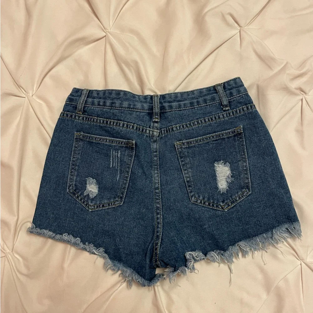 Women’s ripped blue Jean shorts high waisted size S/XS - Picture 2 of 2